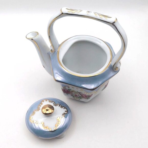 Vintage Porcelain Floral Teapot For One Lusterware With Lid Gold Trim China - Picture 9 of 9